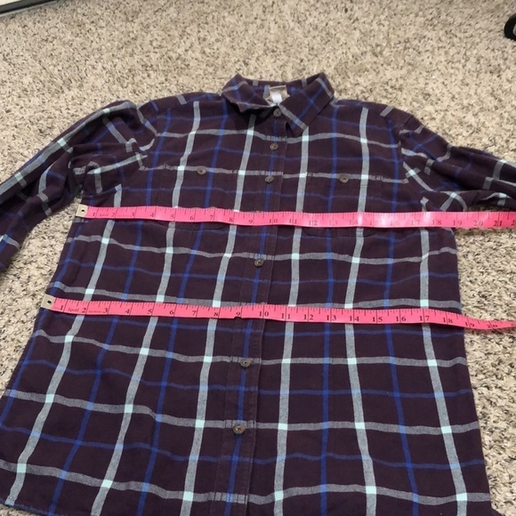 Duluth Trading Company Button Down Shirt Size Small Purple Plaid Flannel - Picture 7 of 9